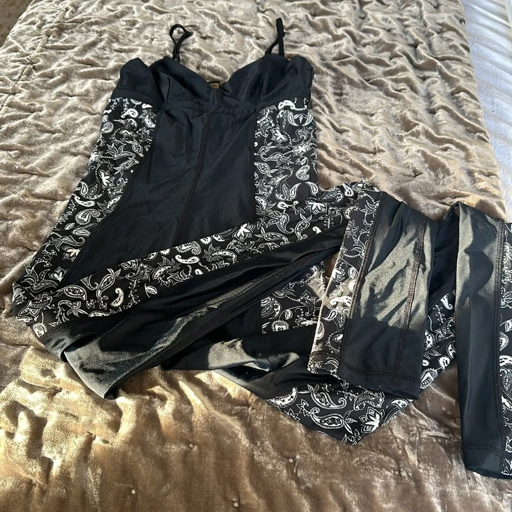 Unitard - Picture 2 of 6